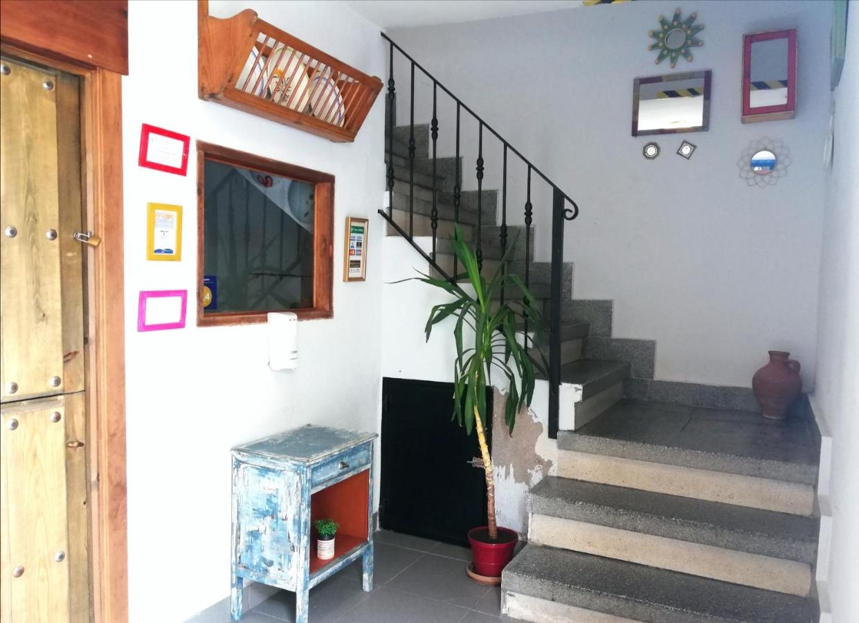 Apartamentos Puenteviejo 阿雷纳斯德圣佩德罗 外观 照片