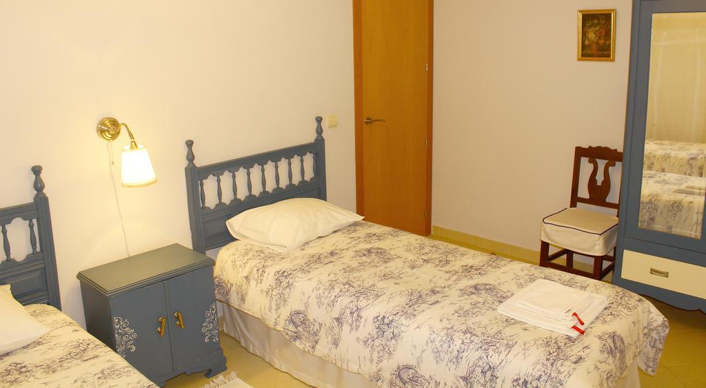 Apartamentos Puenteviejo 阿雷纳斯德圣佩德罗 客房 照片
